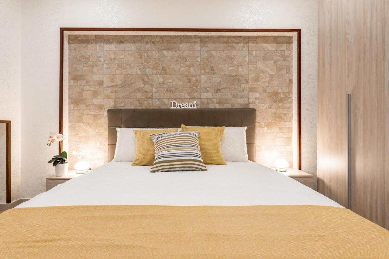 Yhellow Home Comfy Apartment Bari Exteriör bild