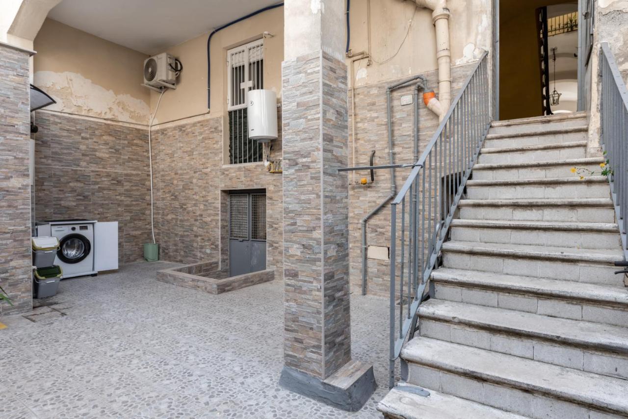 Yhellow Home Comfy Apartment Bari Exteriör bild